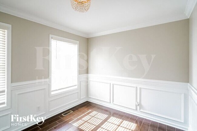 Building Photo - 2203 Killington Dr