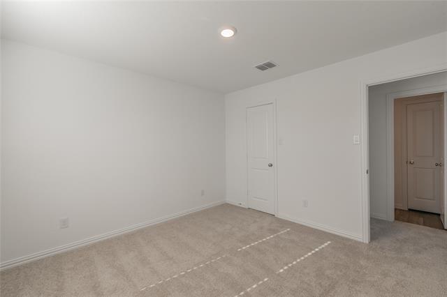 Building Photo - 1275 W Yarrow Ave