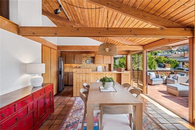 Building Photo - 1346 Cerritos Dr