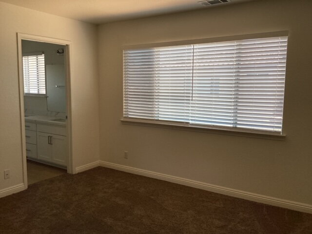 Building Photo - "Charming 2-Bed Condo with Cozy Fireplace & Modern Comforts in Lancaster!"