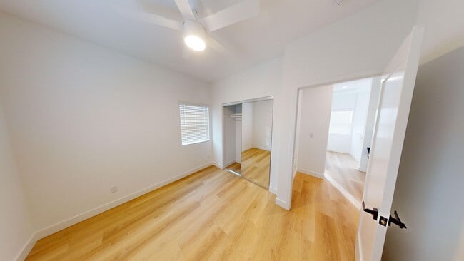 Building Photo - 5339 W Falls View Dr