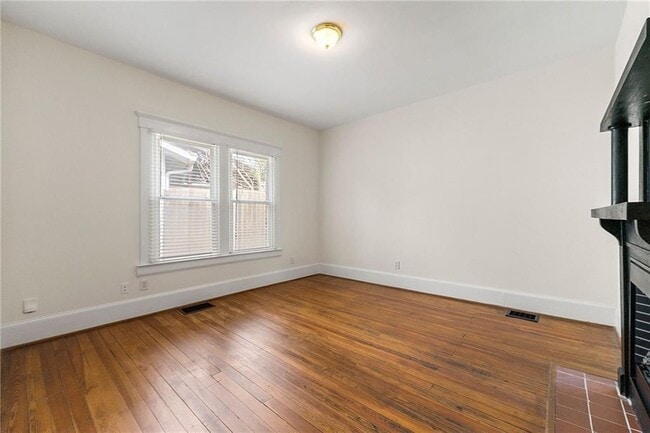 Building Photo - 1727 Defoor Ave NW