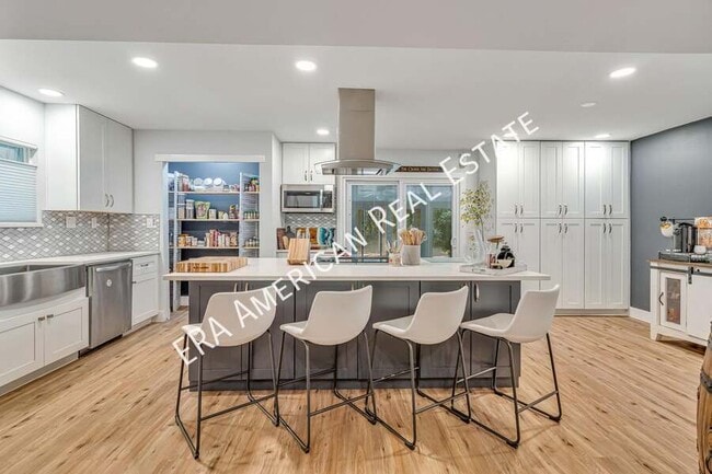 Building Photo - 2037 Lewis Turner Blvd