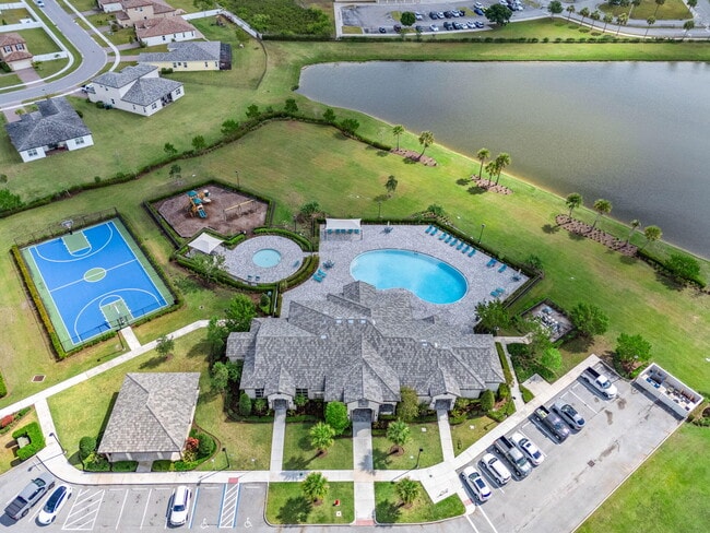 Building Photo - 7294 NW Farnsworth Cir