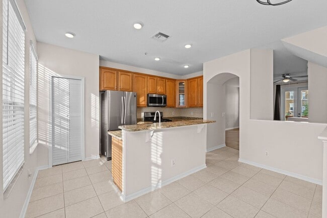 Building Photo - 3008 Bayshore Pointe Dr