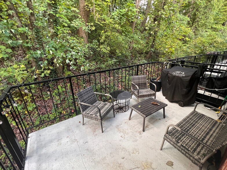 Building Photo - 4659 28th Rd S