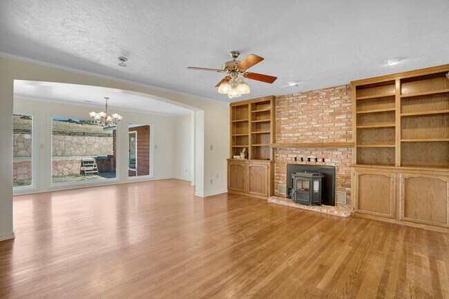 Building Photo - 31638 Lodge Rd