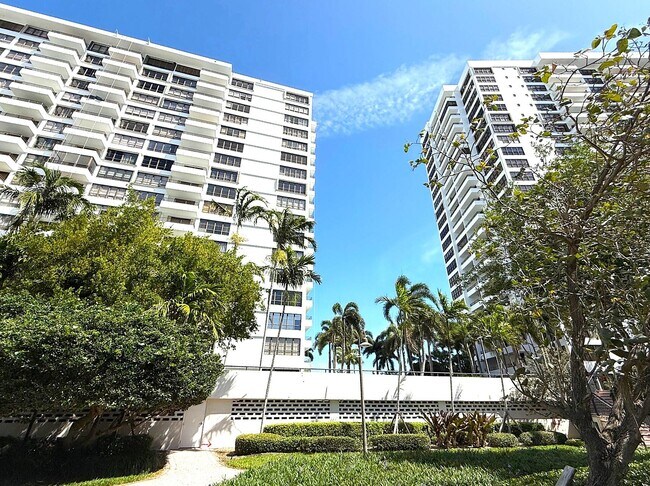 Building Photo - 600 Three Islands Boulevard