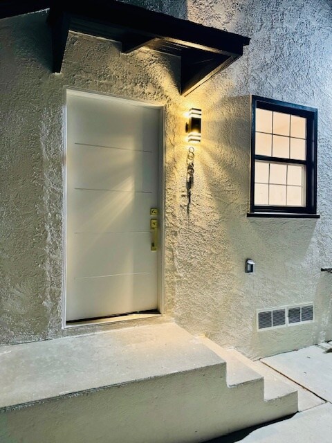 Building Photo - 8311 Kittyhawk Ave