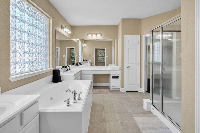 Building Photo - 5303 Riverstone Crossing Dr