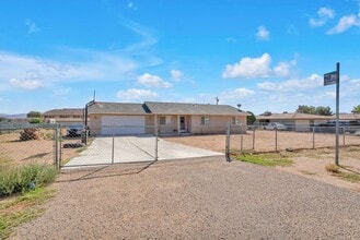 Building Photo - 15877 Serrano Rd