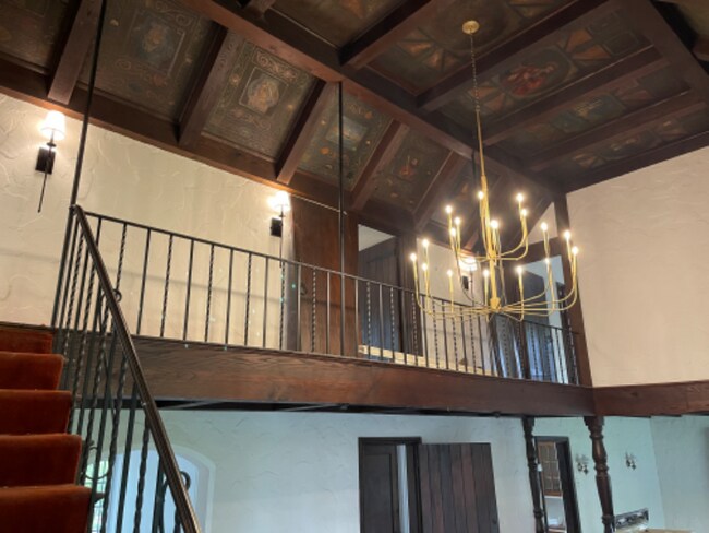 Building Photo - 6301 Alexander Dr