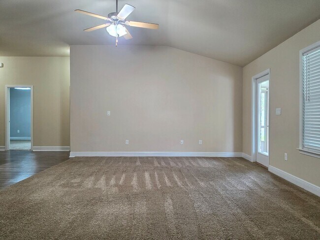 Building Photo - 14645 Birkdale Dr