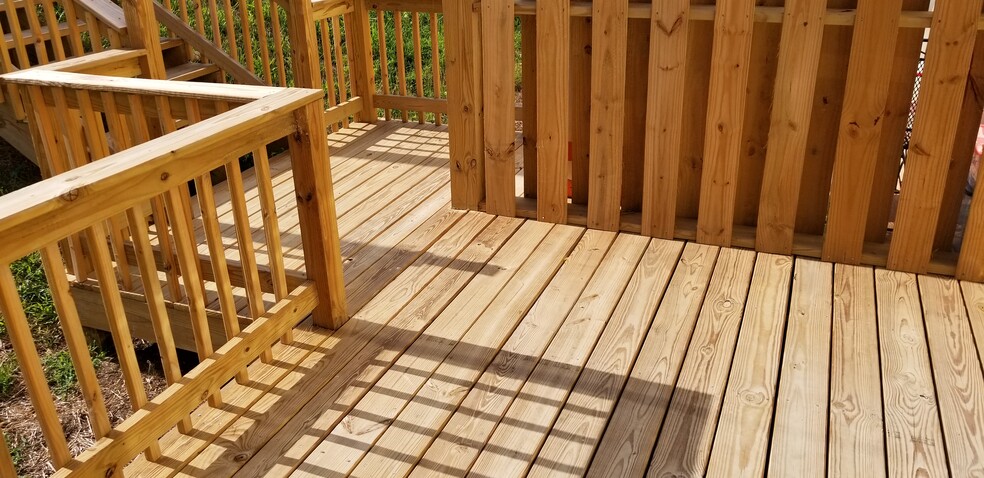 Deck - 1723 S Seminole Dr