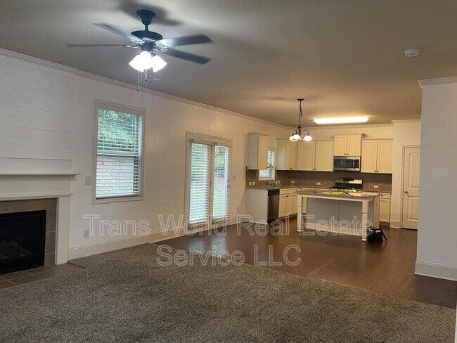Building Photo - 765 Westmoreland Ln NE