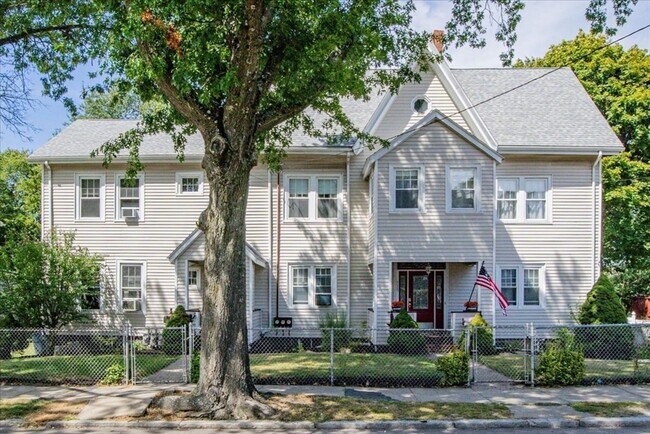 Building Photo - 715 Truman Pkwy