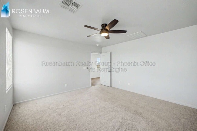 Building Photo - 3520 N La Paz Dr