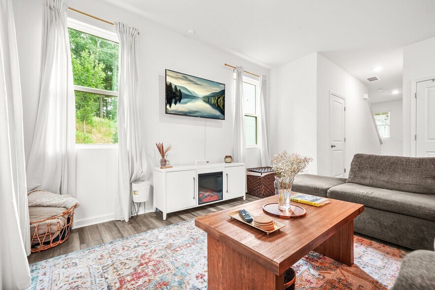 Building Photo - 2676 Senegal Wy