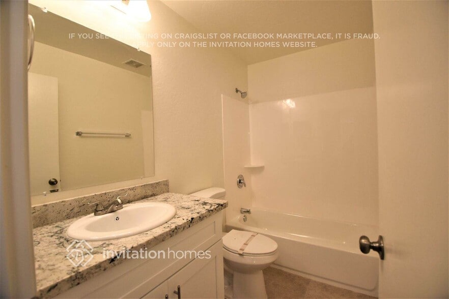 Building Photo - 22858 W Solano Dr