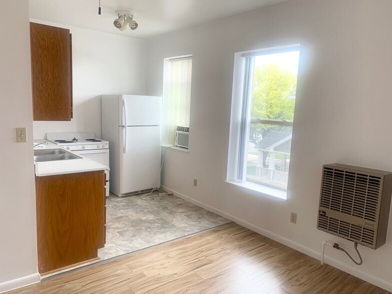 Kitchen - 454 S 500 E