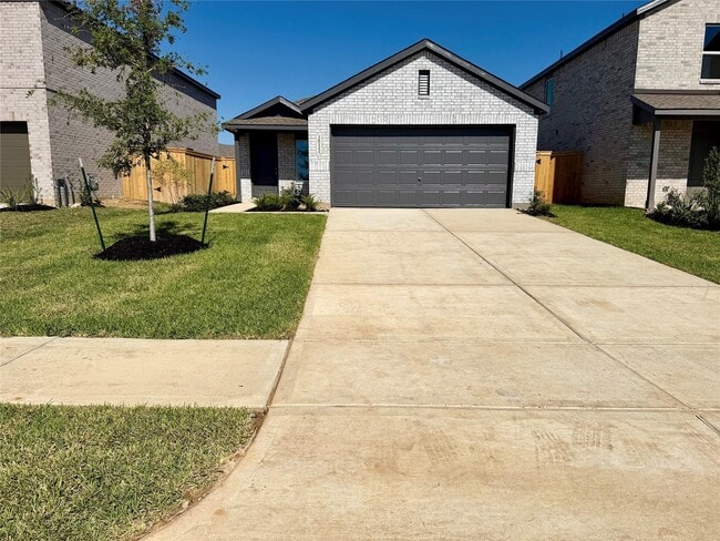 Building Photo - 28722 Bottom Grass Trl
