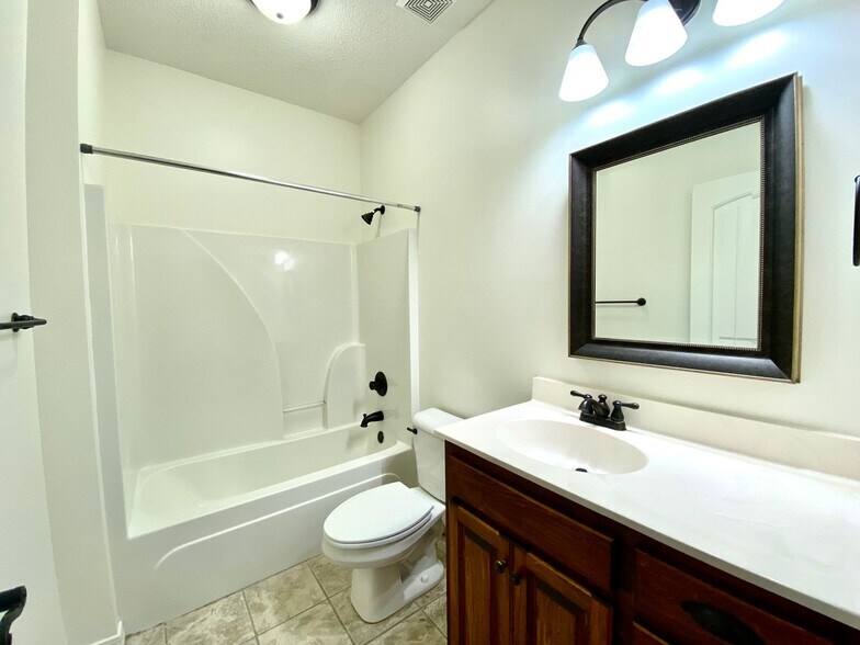 Building Photo - 771 Wesley Ave