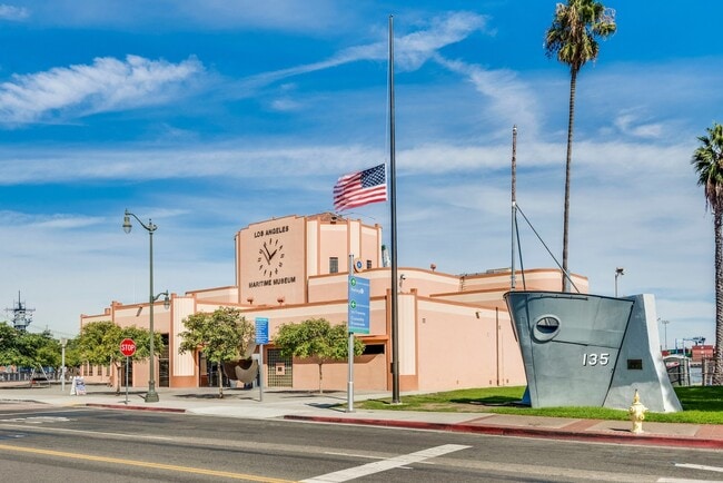 Building Photo - Centre Street Lofts 2 Bed/2Bath