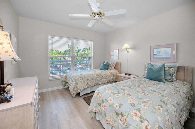 Building Photo - 6085 Bahia Del Mar Cir N