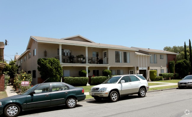 Building Photo - 360 Freeman Ave