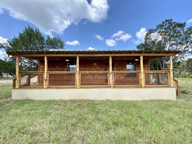 Building Photo - 624 Deer Creek Dr W