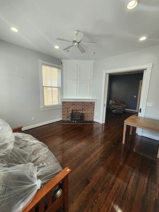 Building Photo - 436 Dinwiddie St