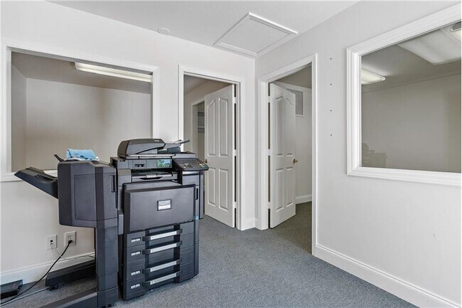 Building Photo - 7480 150th Ct N