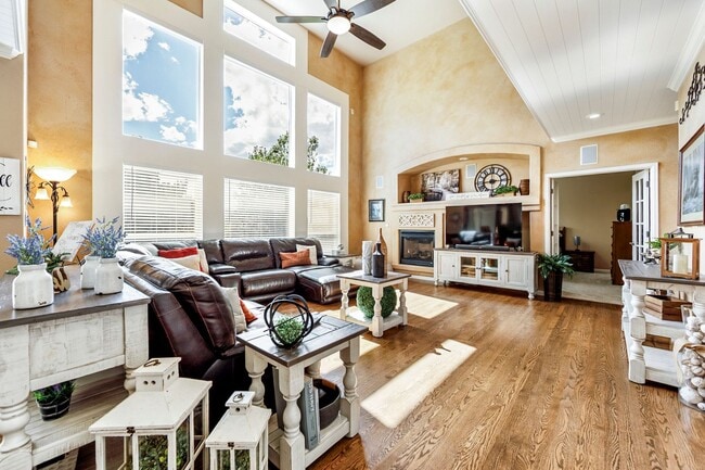 Building Photo - 3615 Oak Meadow Dr