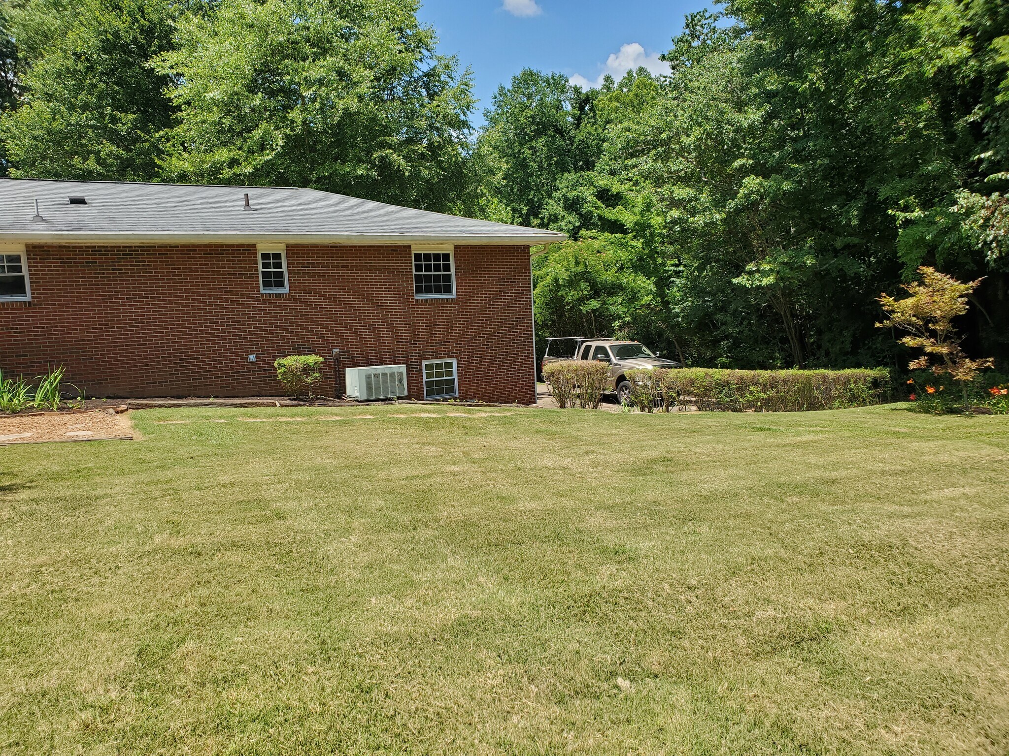 Building Photo - 616 Starlite Ln