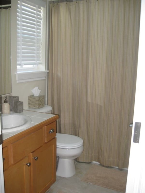 Primary Photo - 2326 N 62nd St