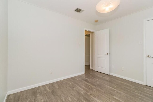 Building Photo - 3503 Walleye Way