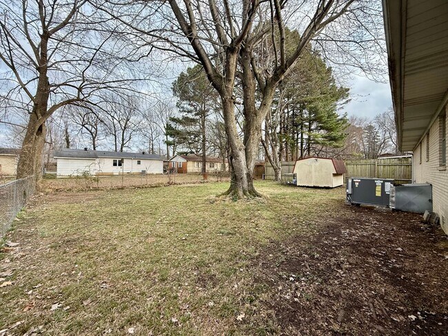 Building Photo - 4 Bedroom/1.5 Bathroom Home in Paragould AR - $1,275/month