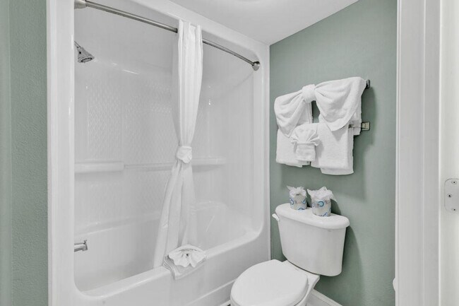 Building Photo - 2701 S Ocean Blvd