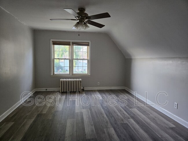 Building Photo - 2753 4th St
