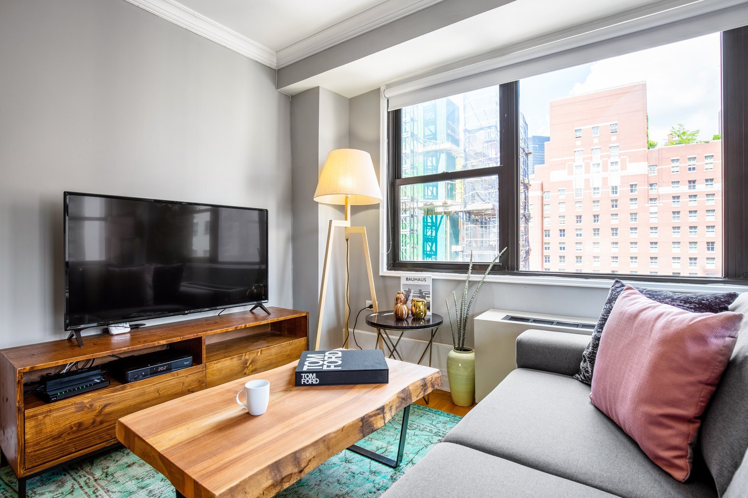 Building Photo - 141 E 33rd St