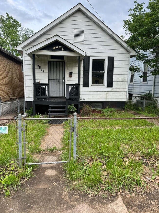 Building Photo - 5312 Hamilton Ave