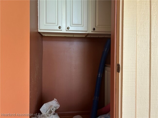 Building Photo - 5556 Matanzas Dr