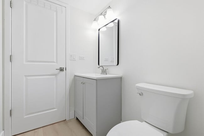 Building Photo - 382 Oak Trails Rd