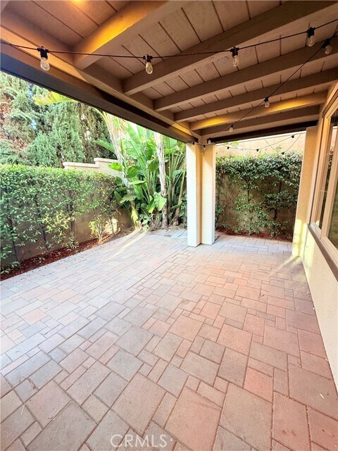 Building Photo - 53 Rockcress