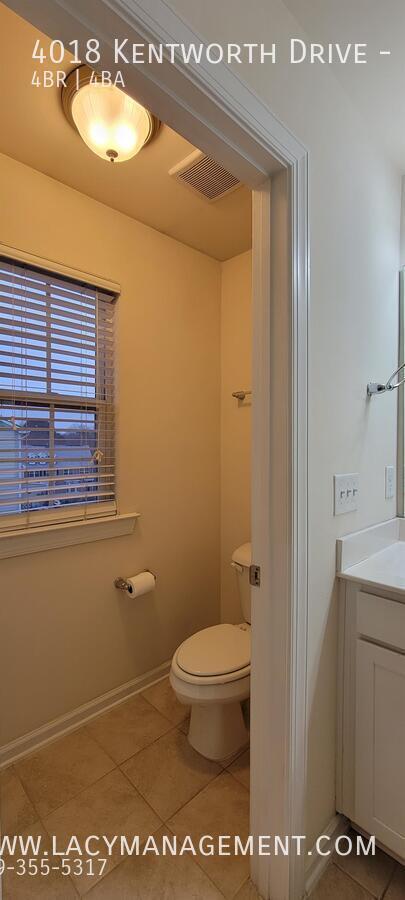 Building Photo - 4018 Kentworth Dr