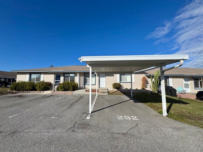 Building Photo - Winter Ridge