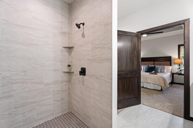 Building Photo - 1107 S Foss Ave