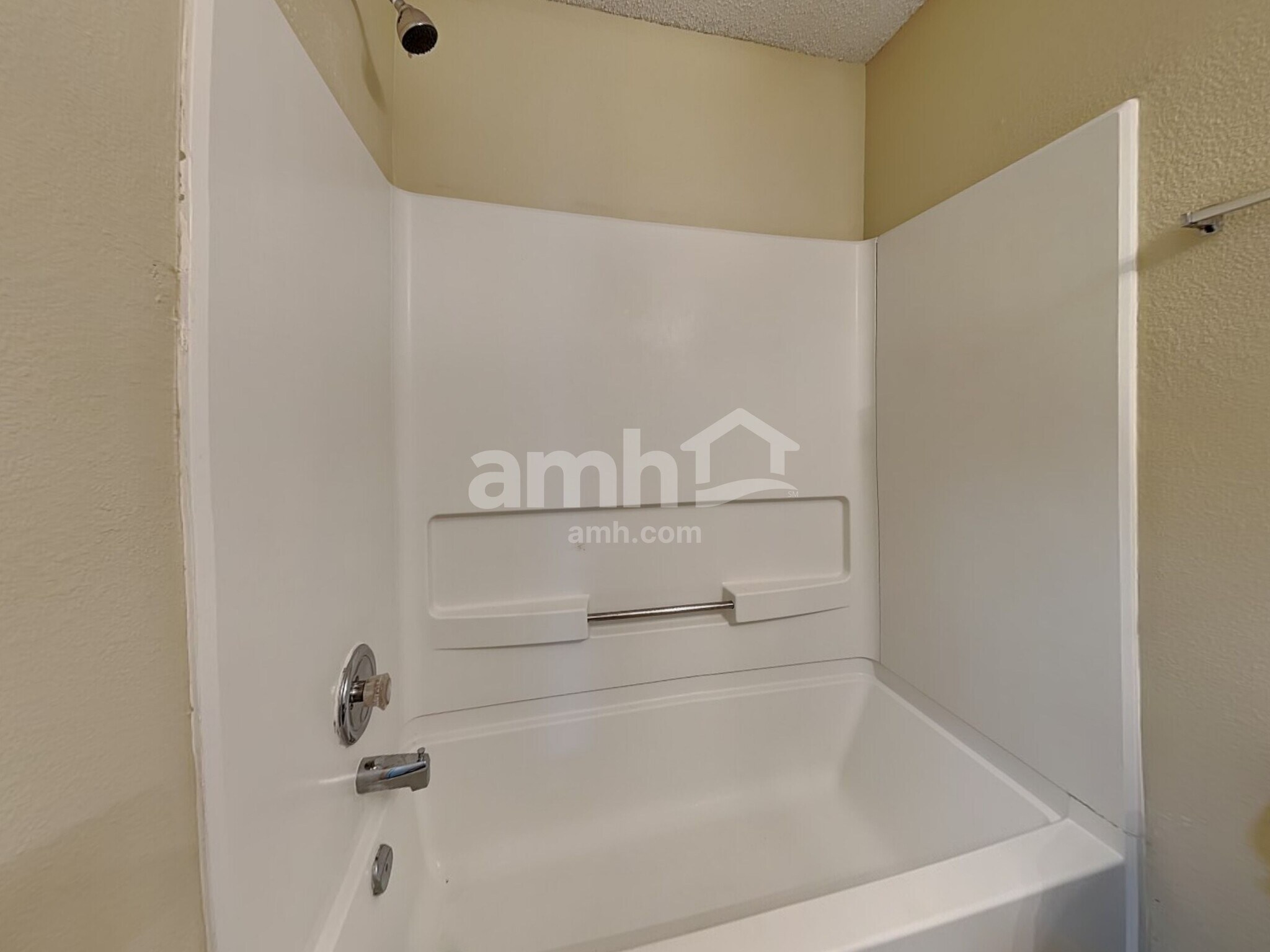 Building Photo - 24 Winterwood Dr