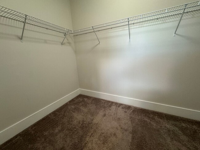 Building Photo - 154 Fernhill Dr NW
