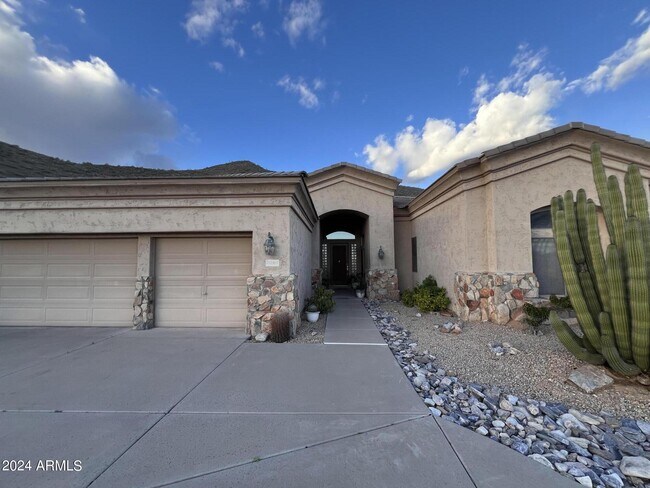 Building Photo - 11467 E Sweetwater Ave